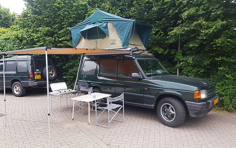 Discovery 300tdi met daktent en luifel te huur